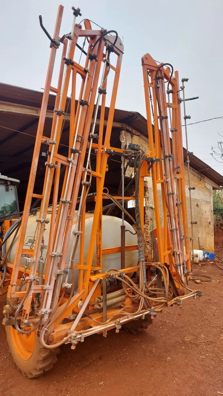 Pulverizador columbia cross 2000 litros ano 2008