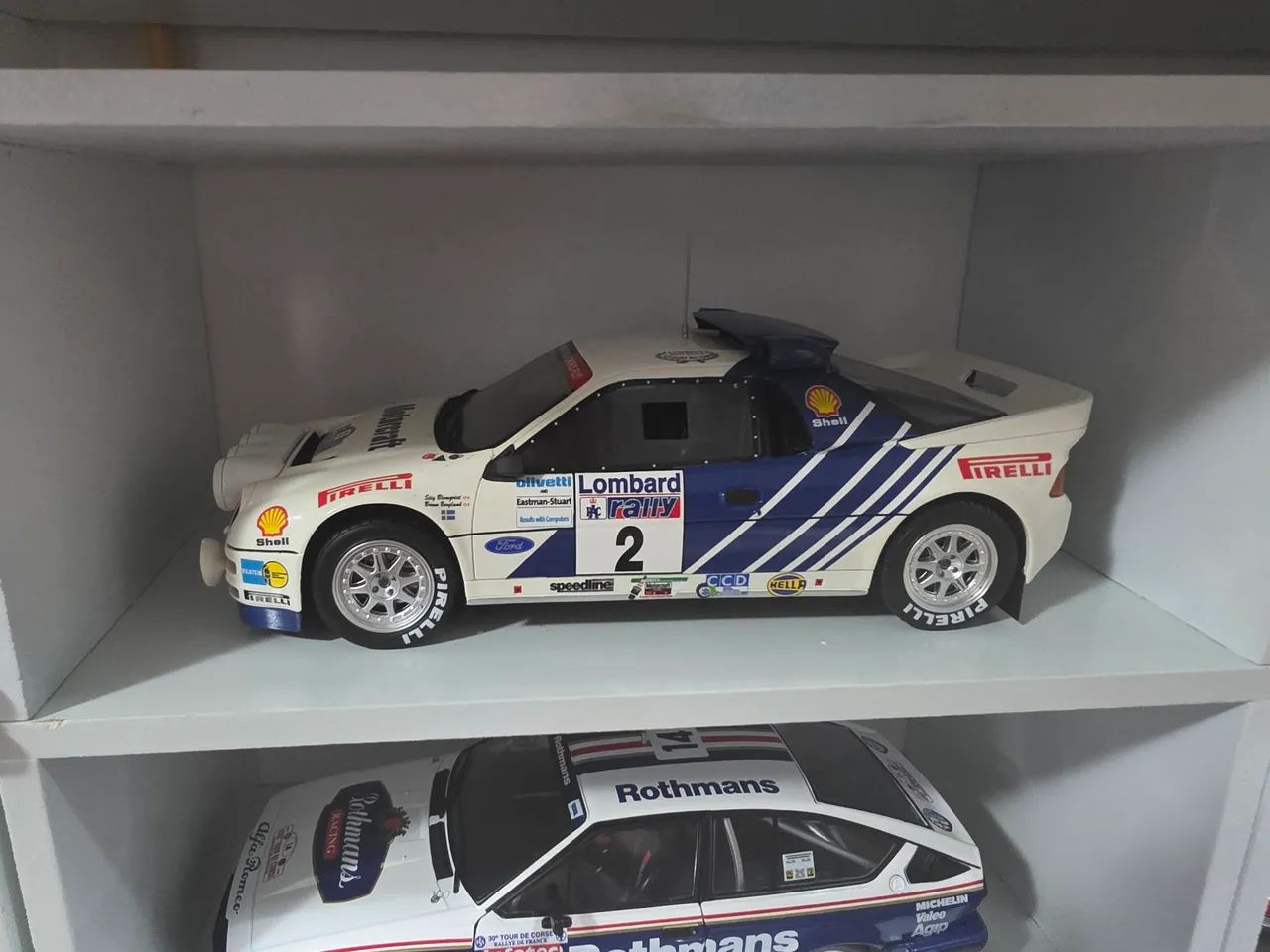 Miniatura 1;18 Ford rs200 rally muito raro