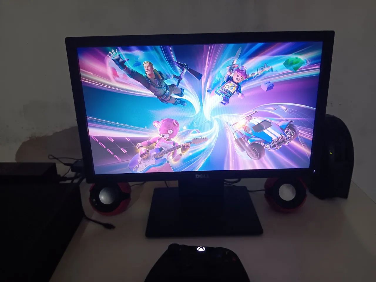Xbox One 500 GB Usado + Monitor - Foto 2