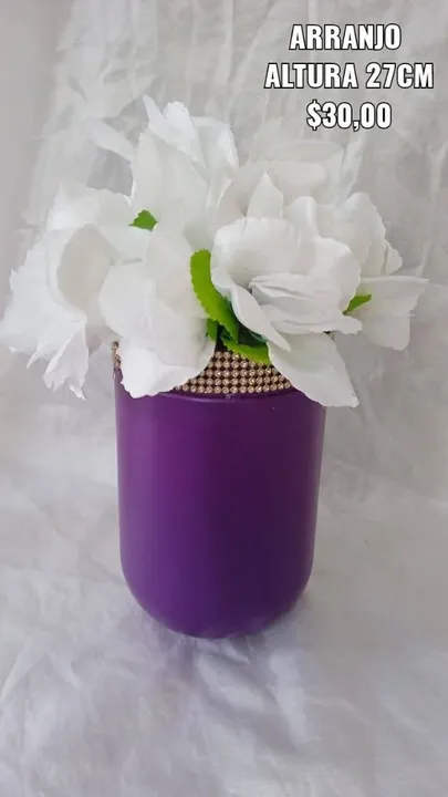 Arranjo de flor artificial