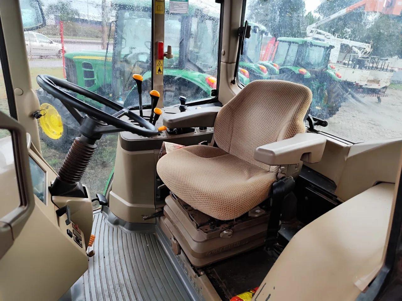 Trator John Deere 6.100j - Foto 6