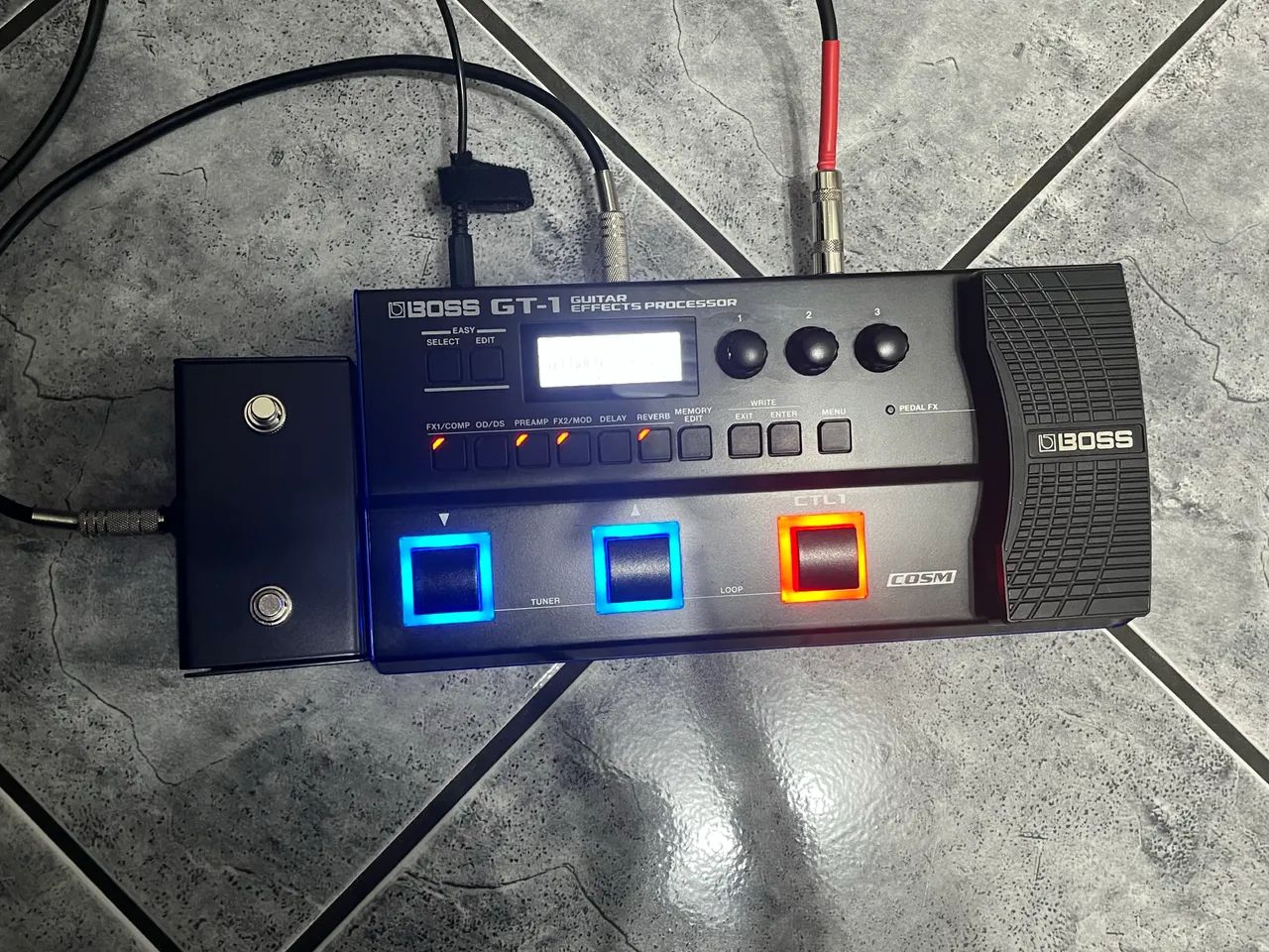 Pedaleira BOSS GT1 + Dual Switch - Instrumentos musicais - São