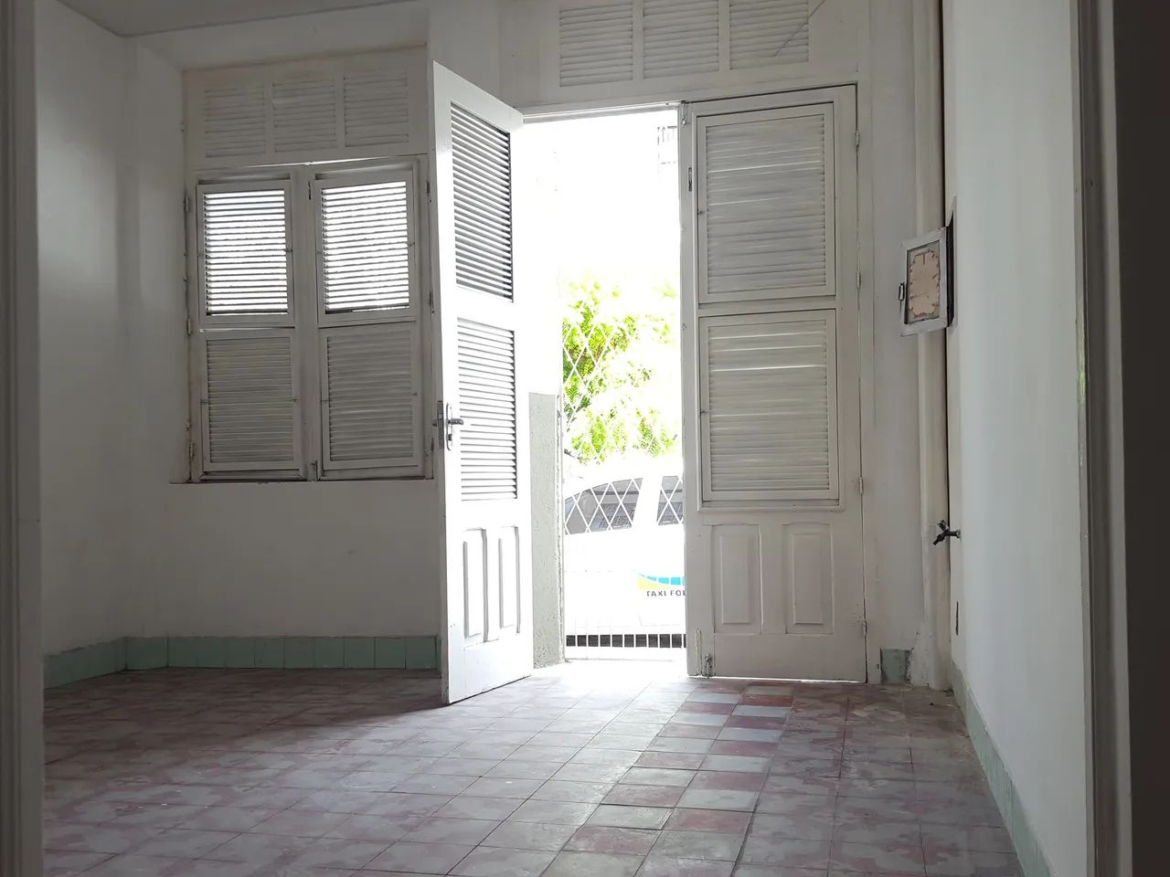 Aluga-se Casa Comercial ou Residencial na Rua 25 de Março - Foto 2