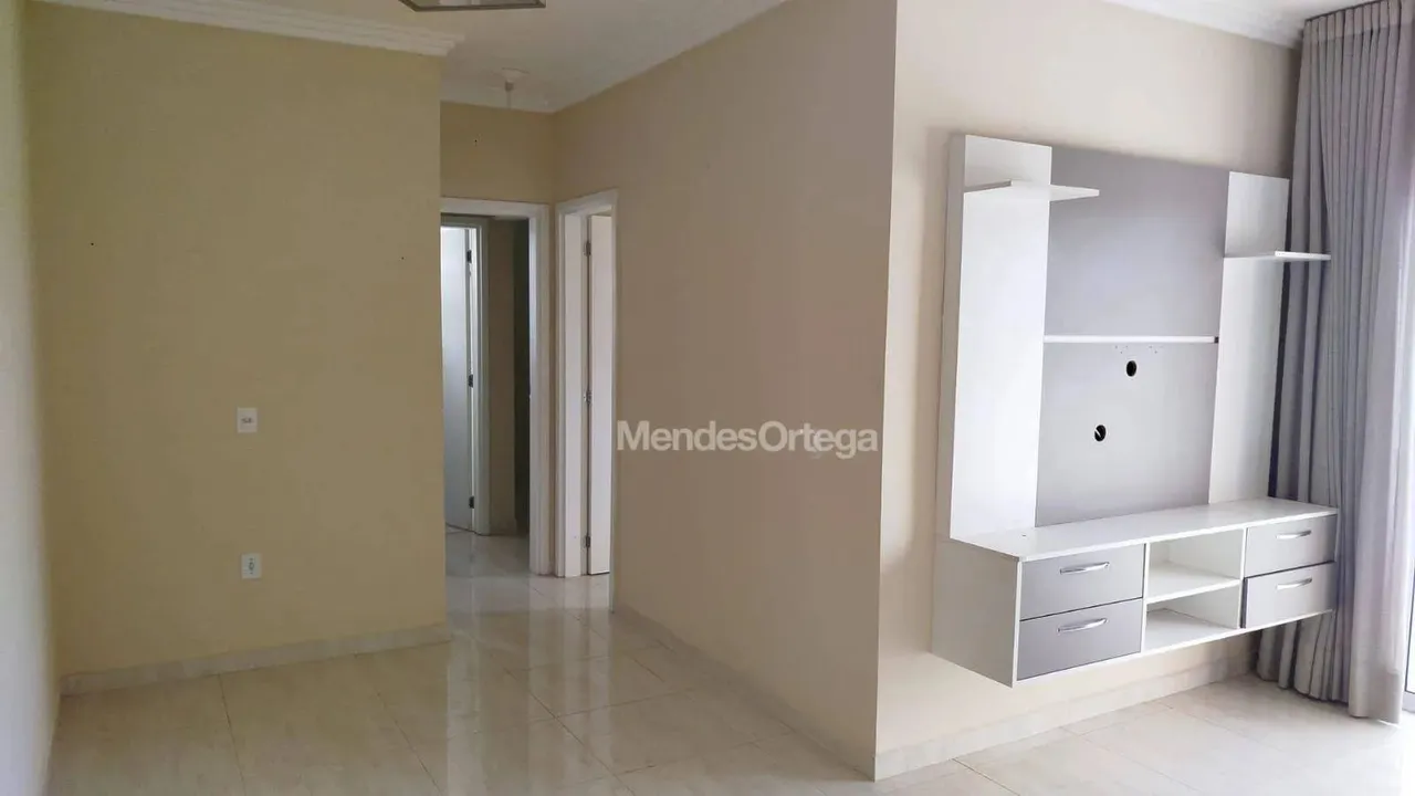 Apartamento com 2 dormitórios para alugar, 61 m² por R$ 2.492,00/mês - Vila Hortência - So