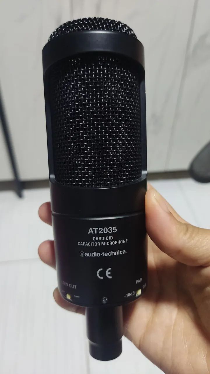 Microfone Condensador Audio-Technica AT2035 - Foto 2