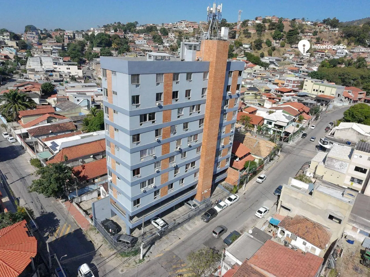 Apartamento com 2 dormitórios à venda, 86 m² por R$ 190.000 - Caonze - Nova Iguaçu/RJ