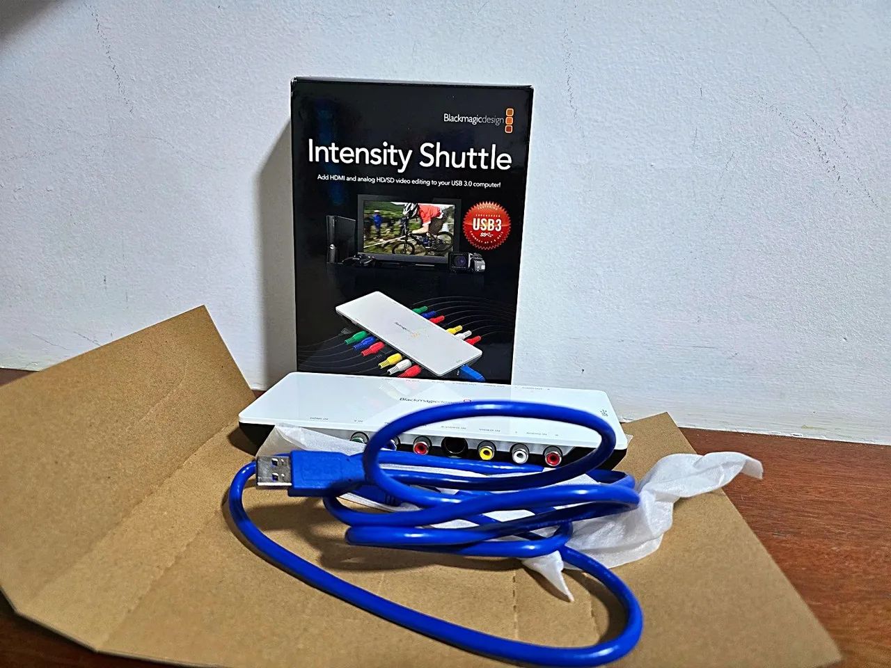 Blackmagic Design Intensity Shuttle - Interface de Vídeo