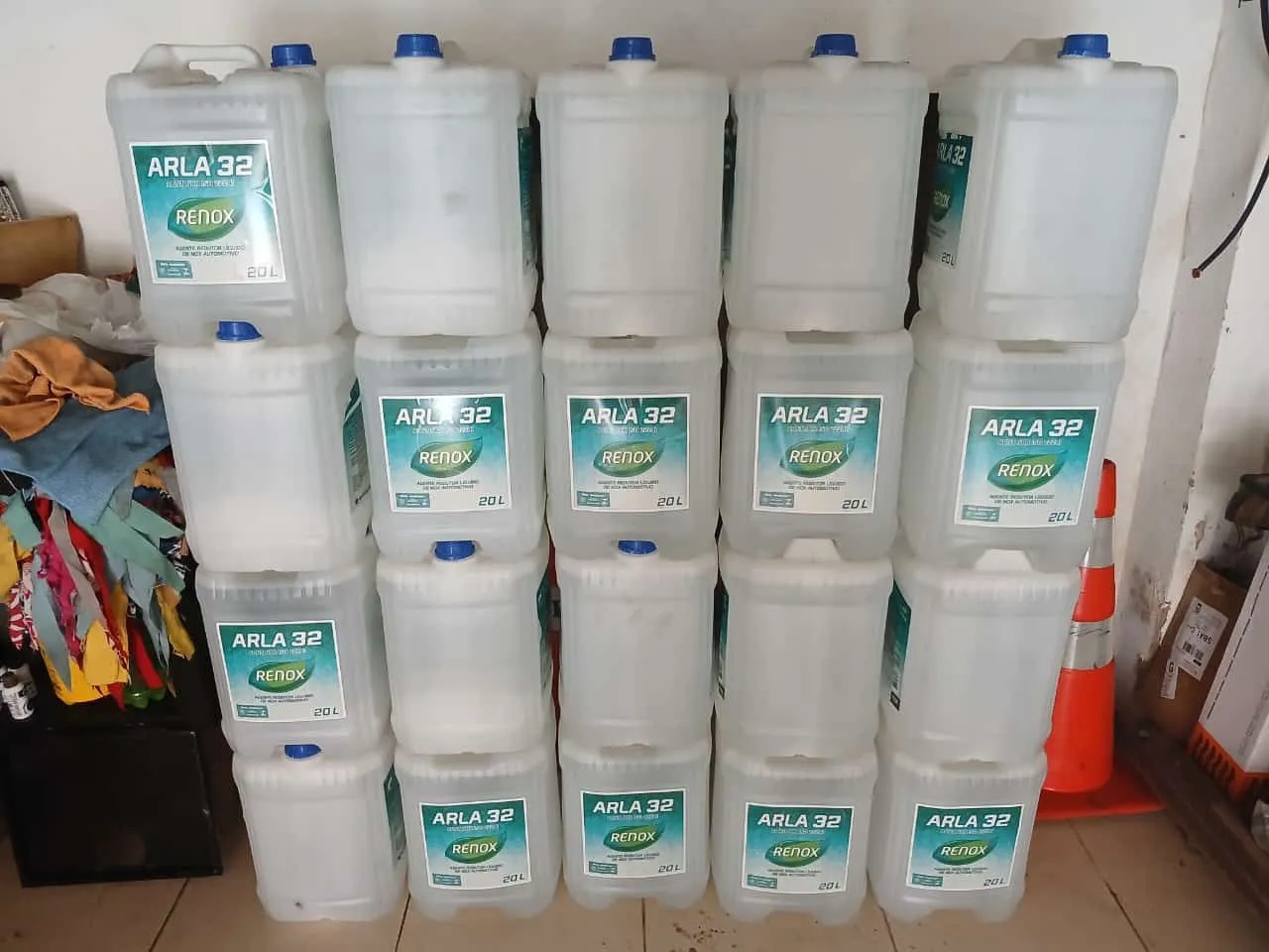 ARLA 32 RENOX 20L - R$= 94.00 reais
