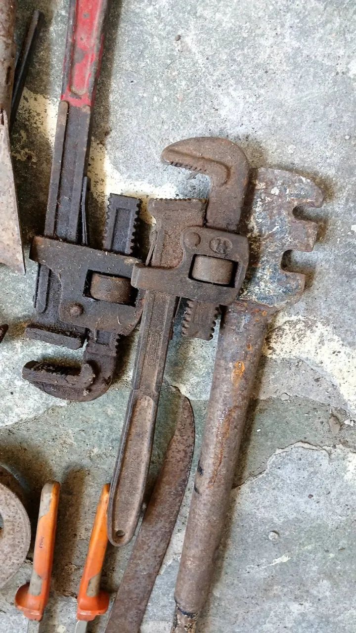 Used Tools4184784585634816011