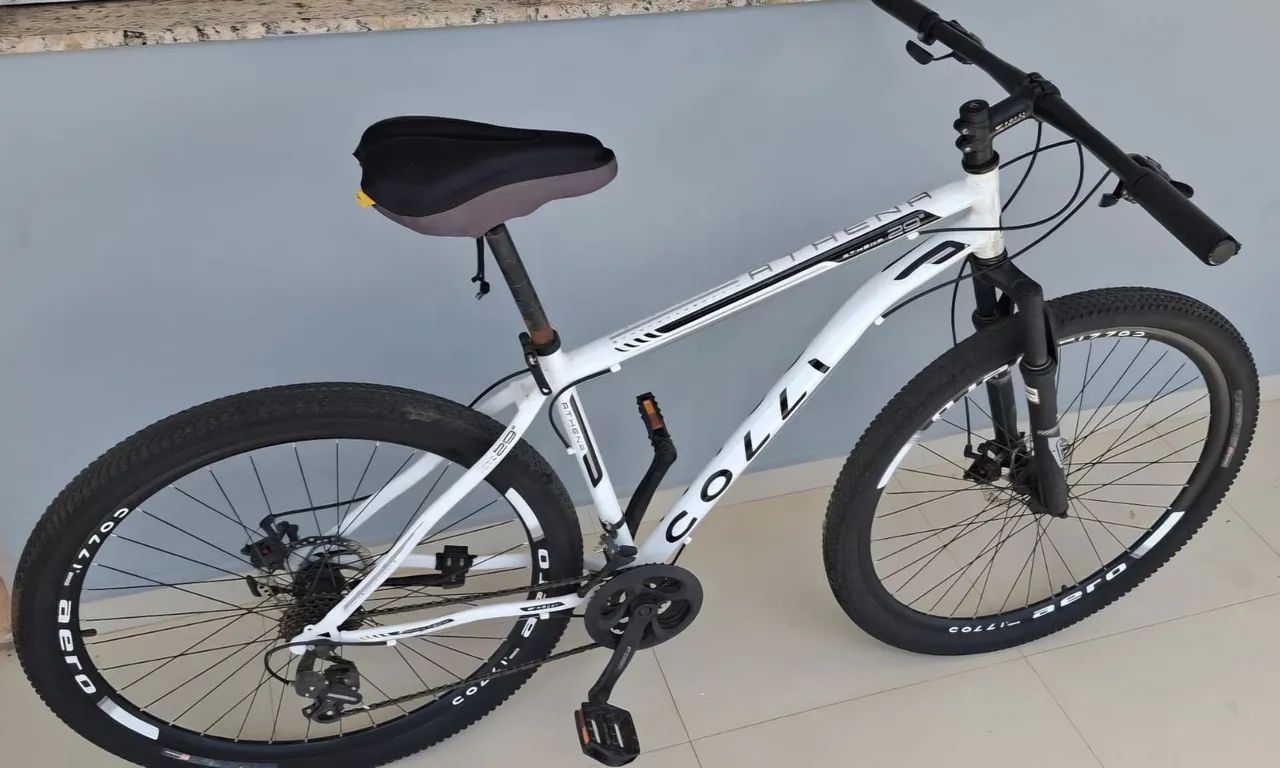 Bicicleta COLLI, aro 29. Usada