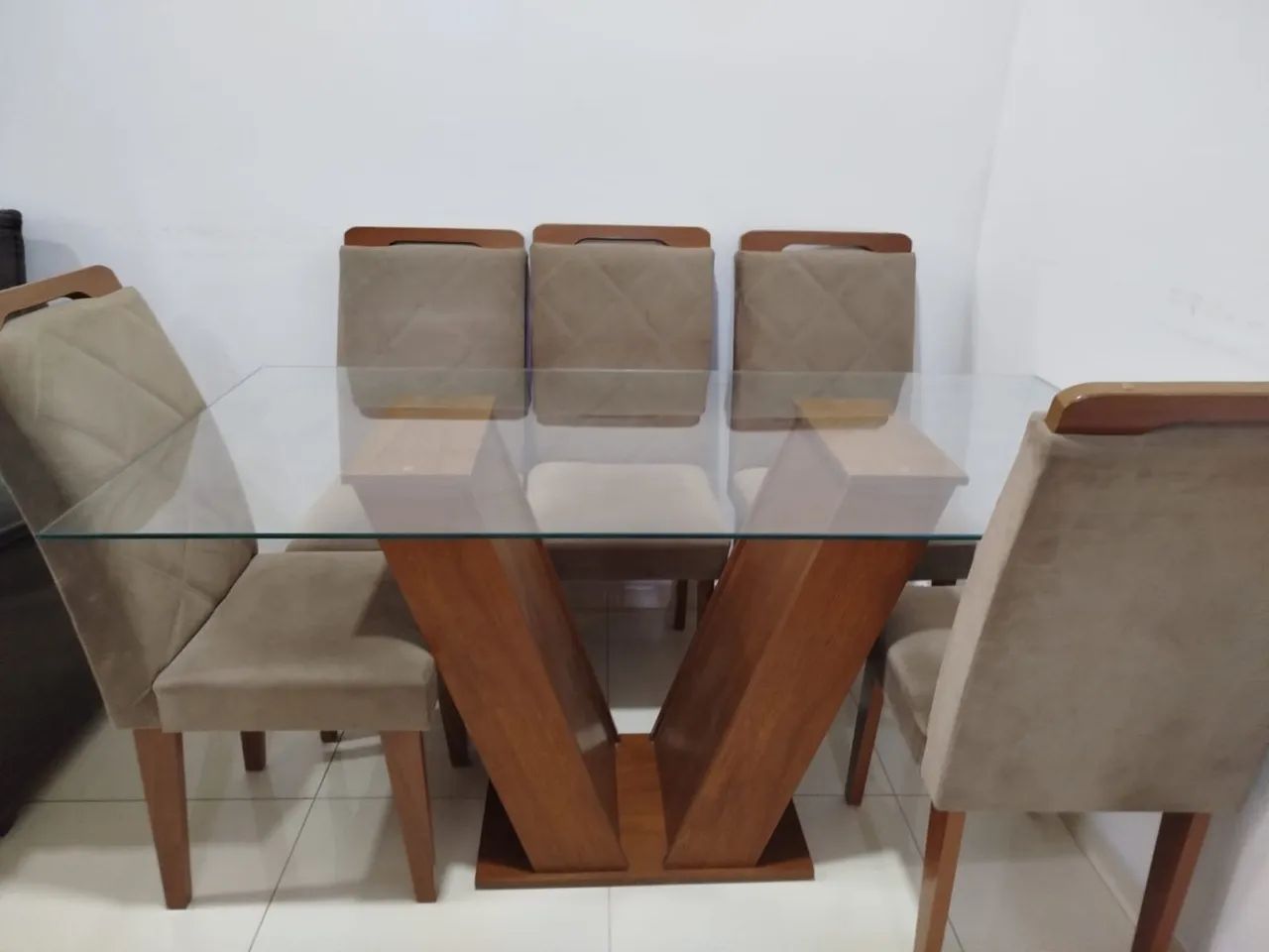 Mesa de jantar 6 cadeiras