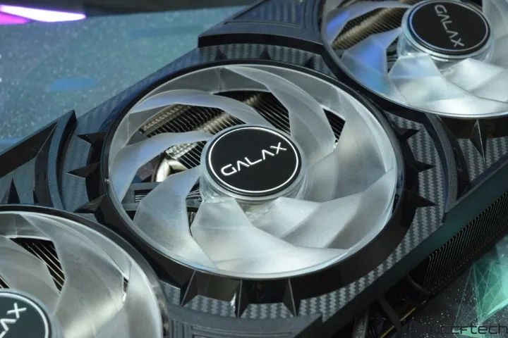 RTX 5070 TI 16GB Galax Lacrada (Teclab OC Edition) - Até 12x - Garantia e nota fiscal  - Foto 5