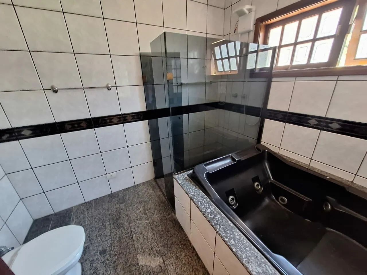 SOBRADO COM 5 QUARTOS COM PISCINA FL26 - Foto 4