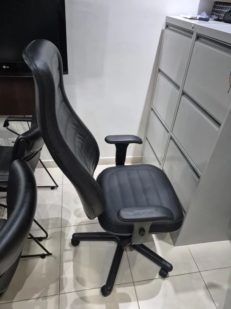 Cadeira Presidente para Escritório - Foto 3