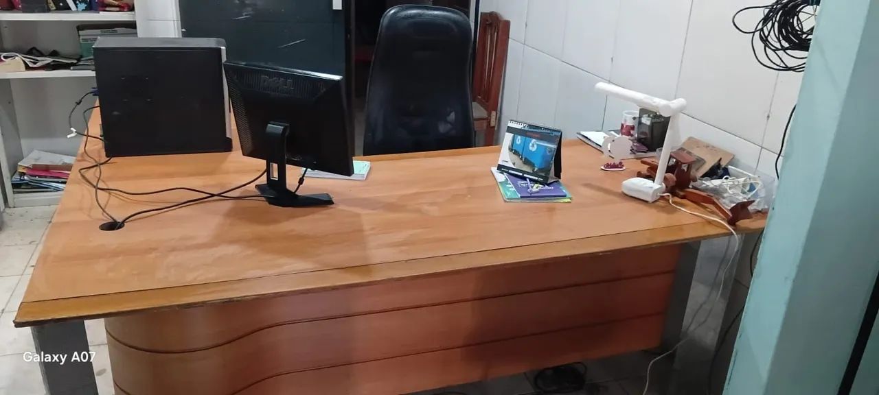 Mesa de escritório Grande  - Foto 3