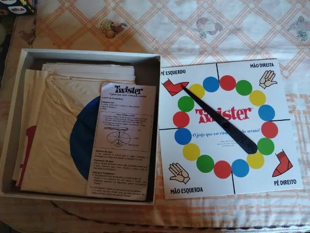 Twister Classico - Jogo Completo da Hasbro - Foto 3