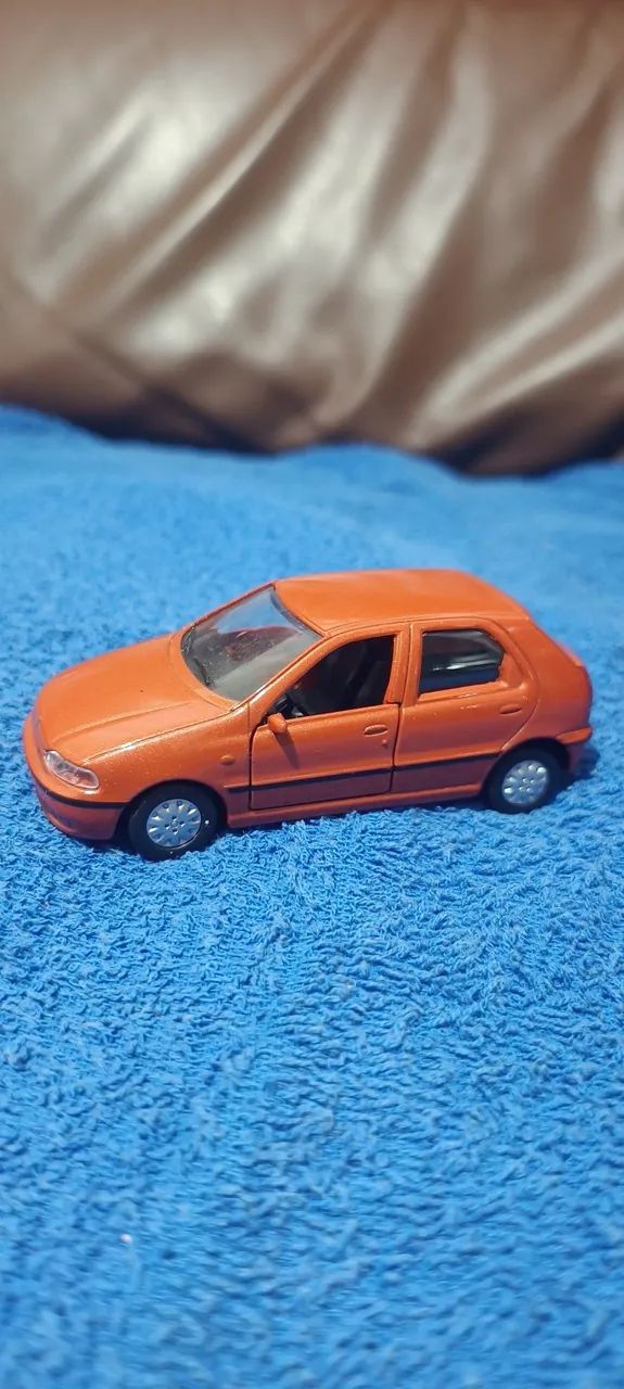 Miniatura 1/43  - Foto 2