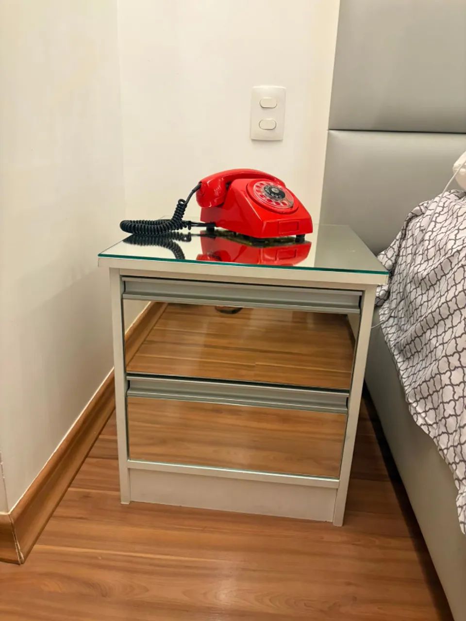 mesa de cabeceira