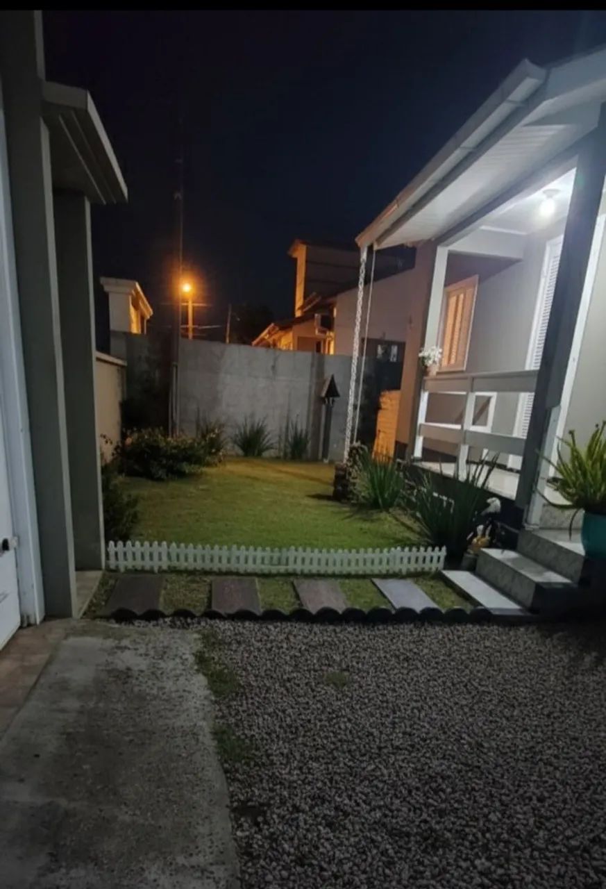 CASA EM EXCELENTE LOCALIZACAO - Foto 2