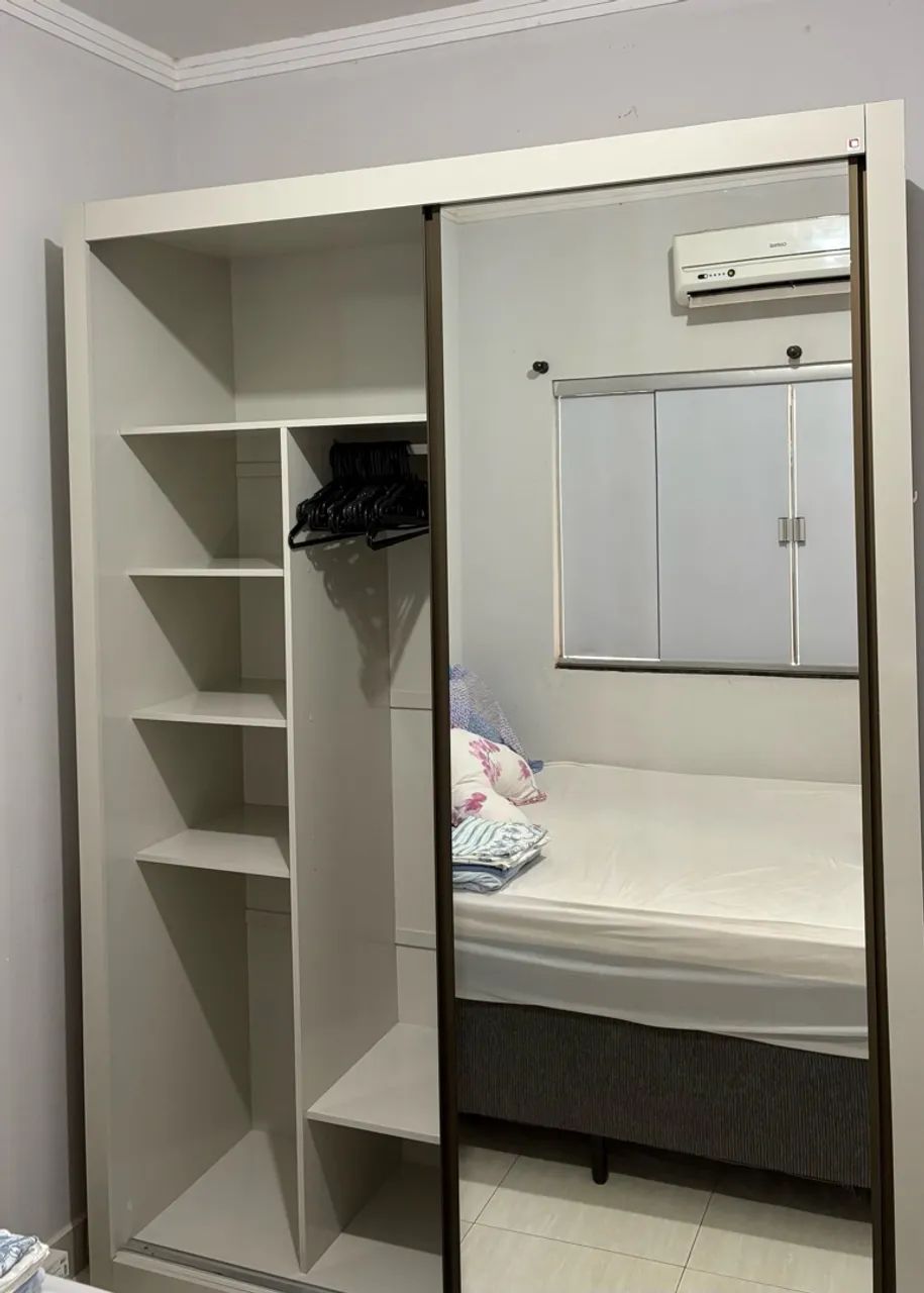 Vendo Guarda-roupas Solteiro em MDF 