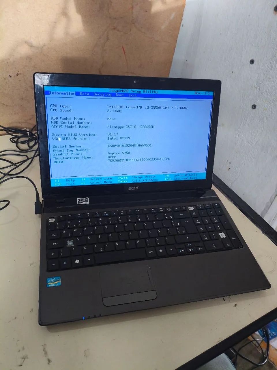 Para Técnicos - Notebook Acer Aspire 5750 - Core I3 - 2GB ram - sem HD 