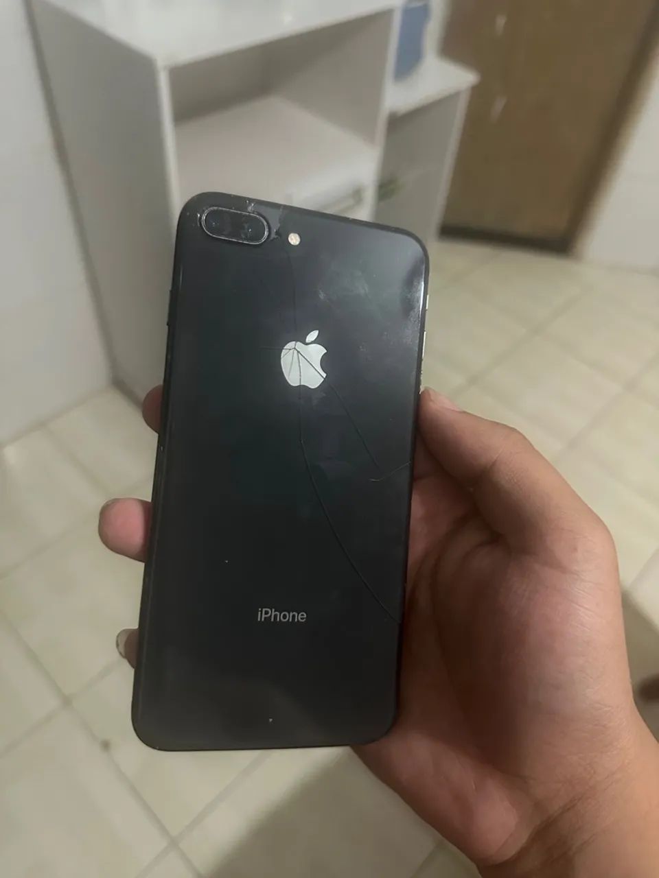 iPhone 8 Plus - Foto 2