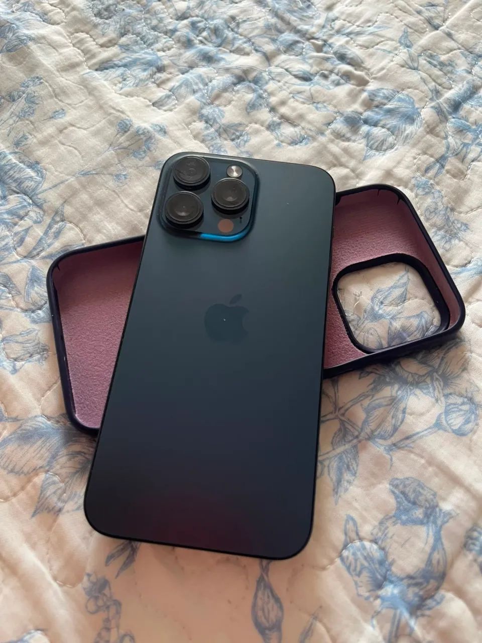 Vende-se iPhone 15 pro max  - Foto 2