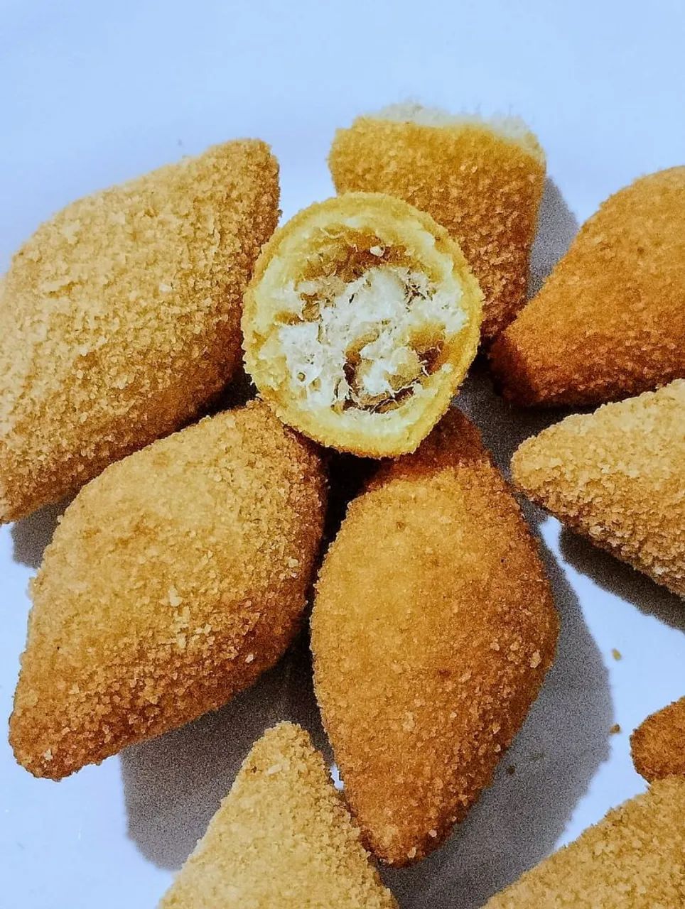 Salgados e doces para festas 