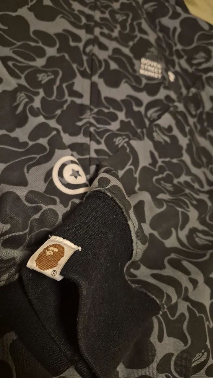 Moletom Bape x DSM shark camuflado - Foto 3