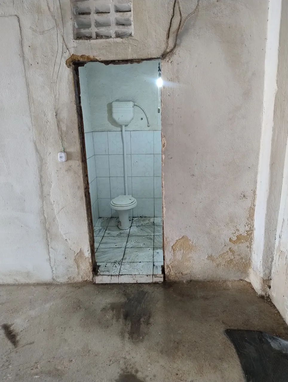 Vende_se um galpão rua sem saída  - Foto 4