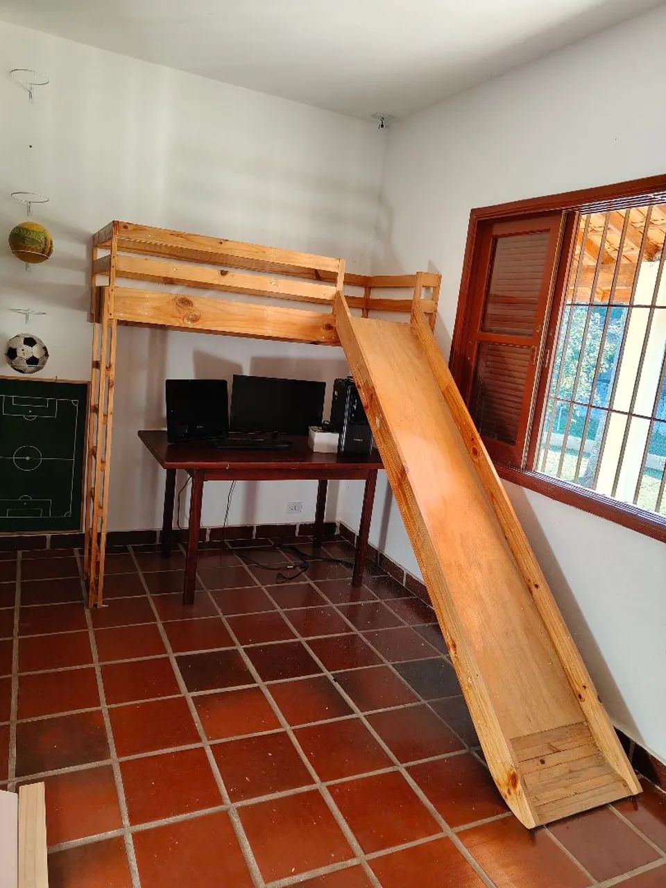 Cama com escorregador 1,40 de comprimento 