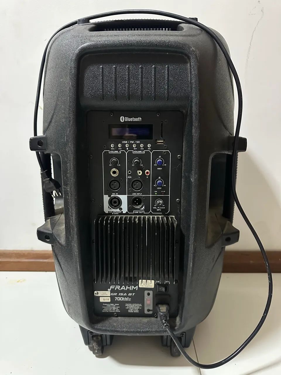 ? Caixa de Som Frahm GR 15A BT - 700W | Bluetooth | 15?