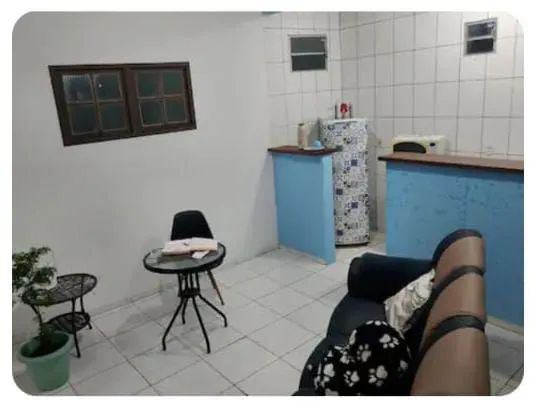 Quarto sala.   Excelente localização 
