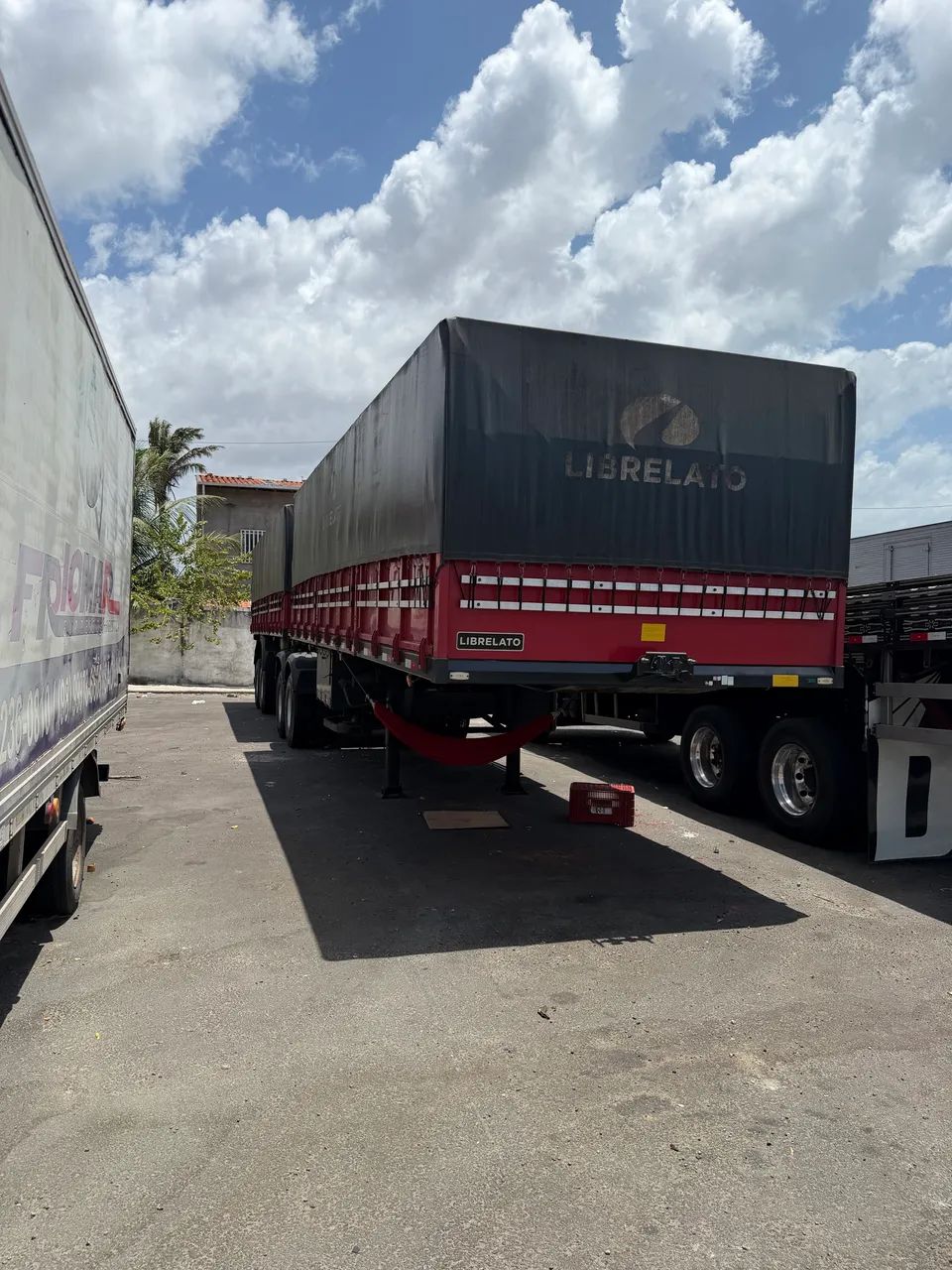 Bitrem 2x2 7,5m de comprimento cada carreta 