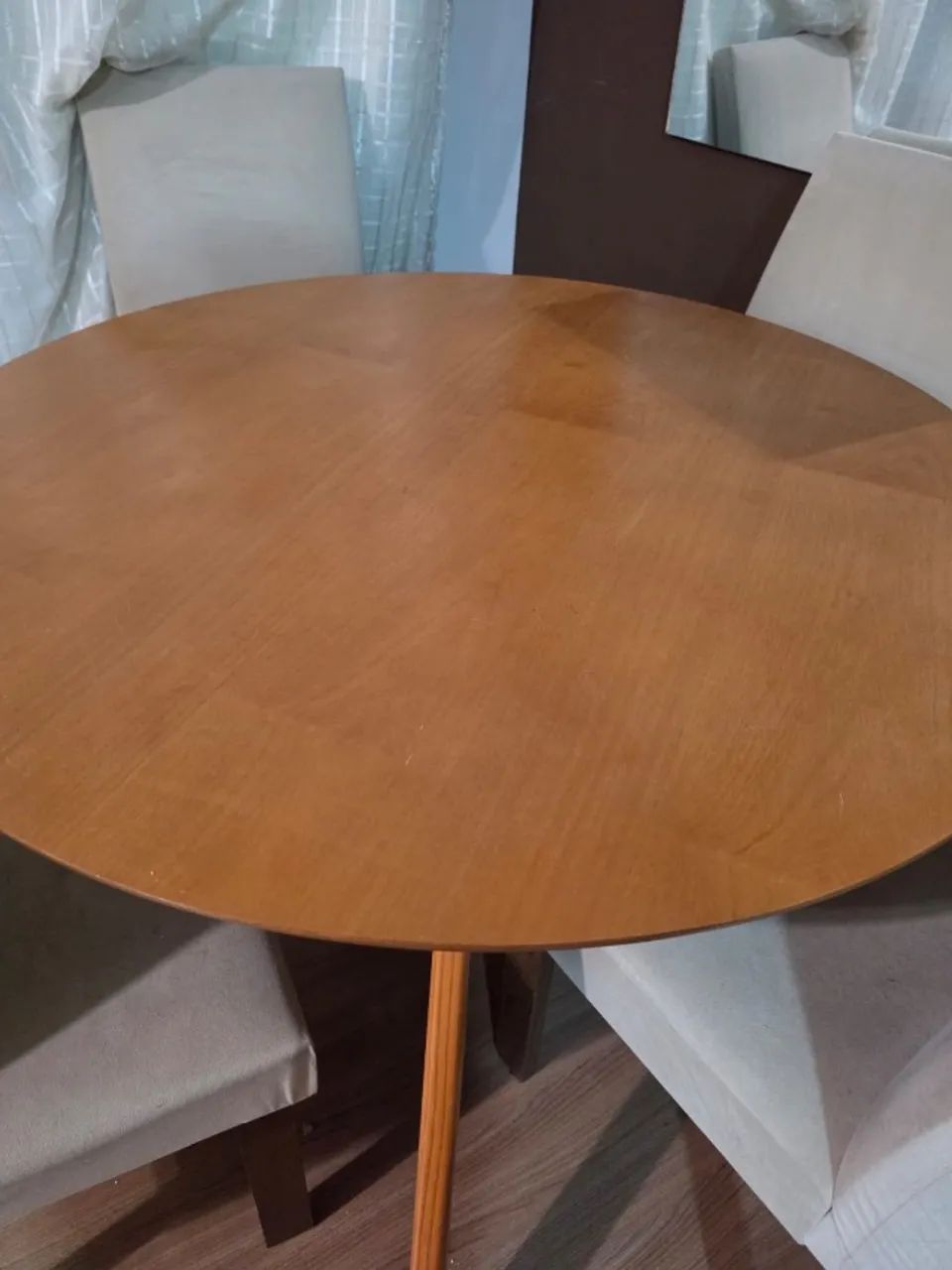 Mesa de jantar com quatro cadeiras - Foto 2