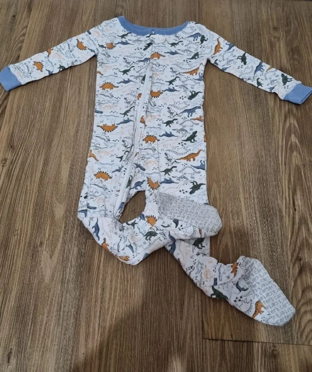 Pijama dinossauros Carter's  - Foto 2