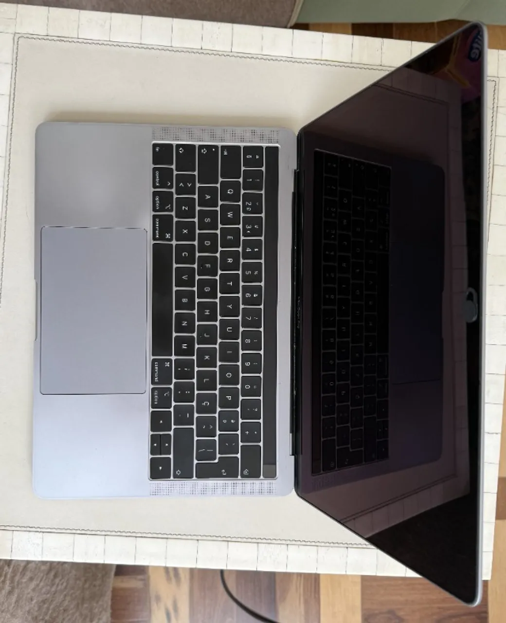 macbook pro 13 2019