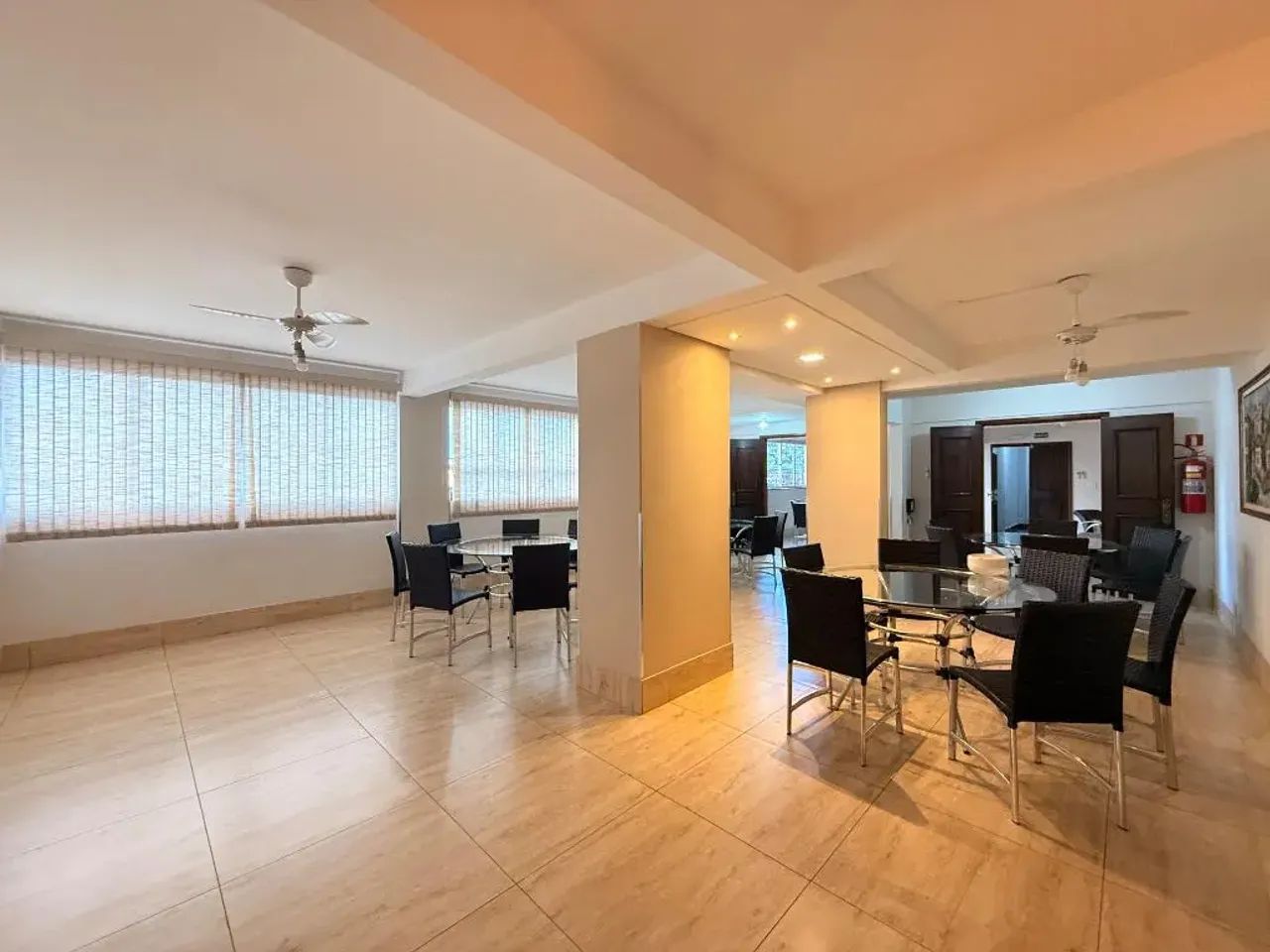 Apartamento para alugar em Maringá, Zona 01, com 3 quartos, com 138 m², Condomínio Edifíci - Foto 3