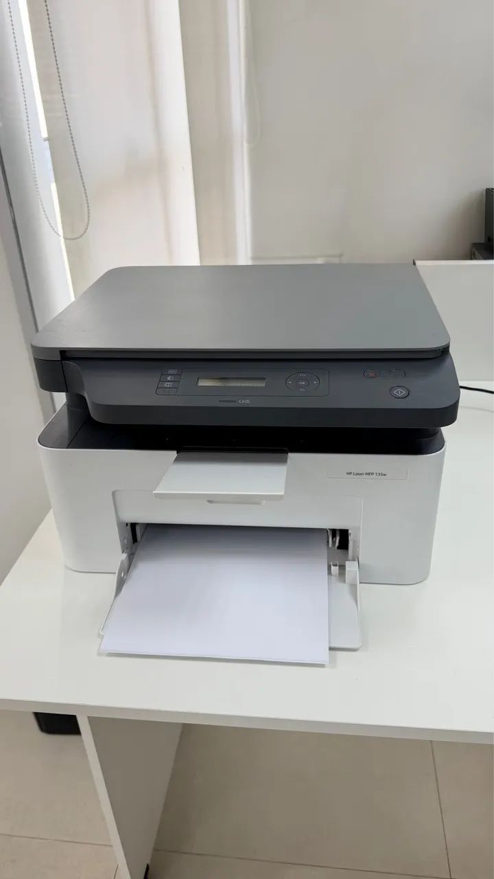 Impressora HP Laser MFP 135w