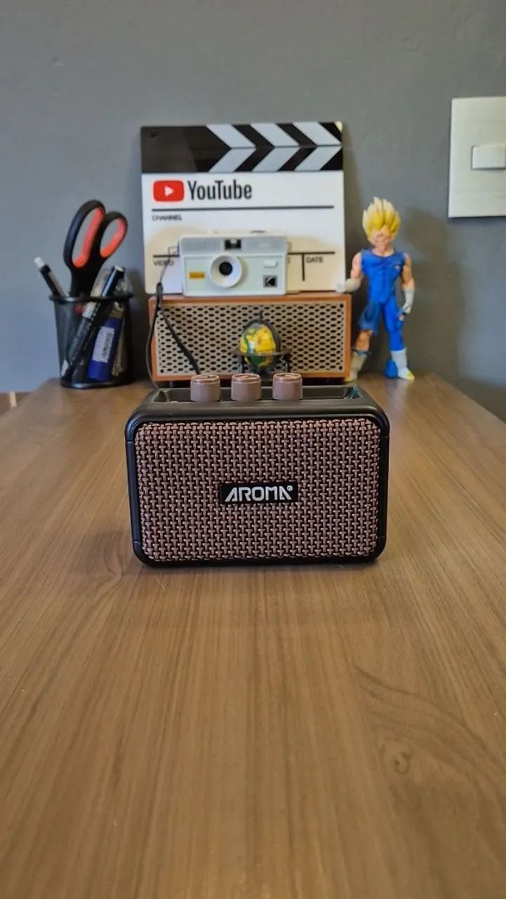 Mini Caixa amplificadora Aroma AG 04