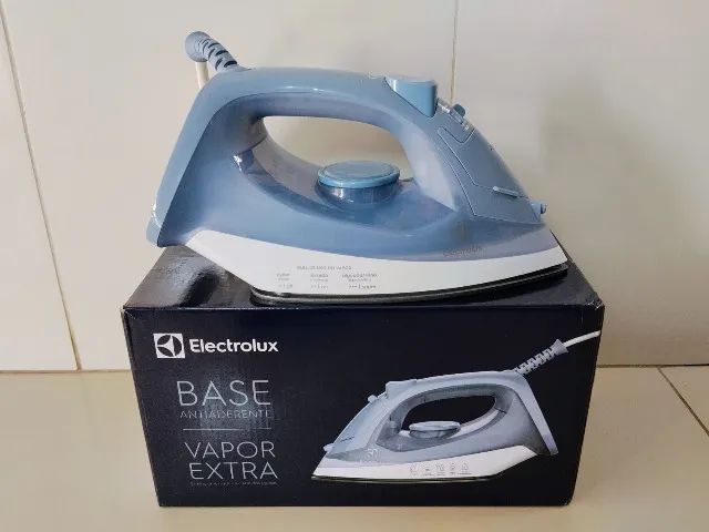 Ferro de Passar Seco e Vapor Electrolux Efficient Base Antiaderente 1200W