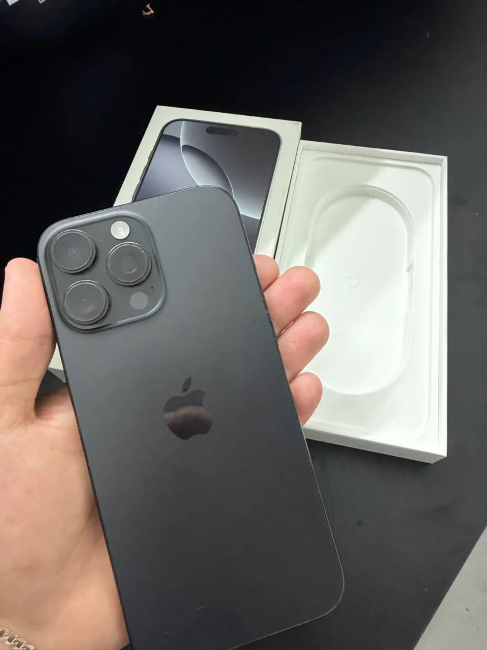 Iphone 16 pro max 256gb  - Foto 2