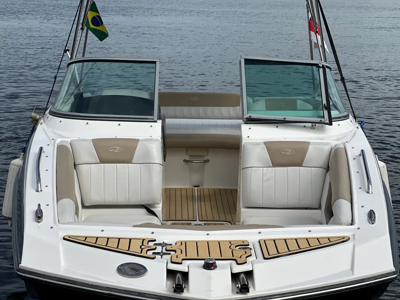 Lancha Regal Fasdeck 2220 - Foto 5