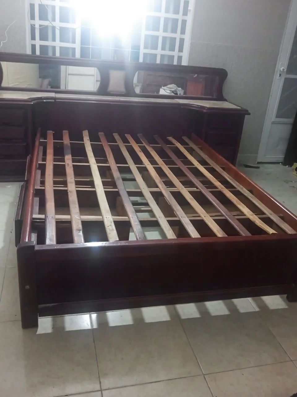 Vende - se cama de casal