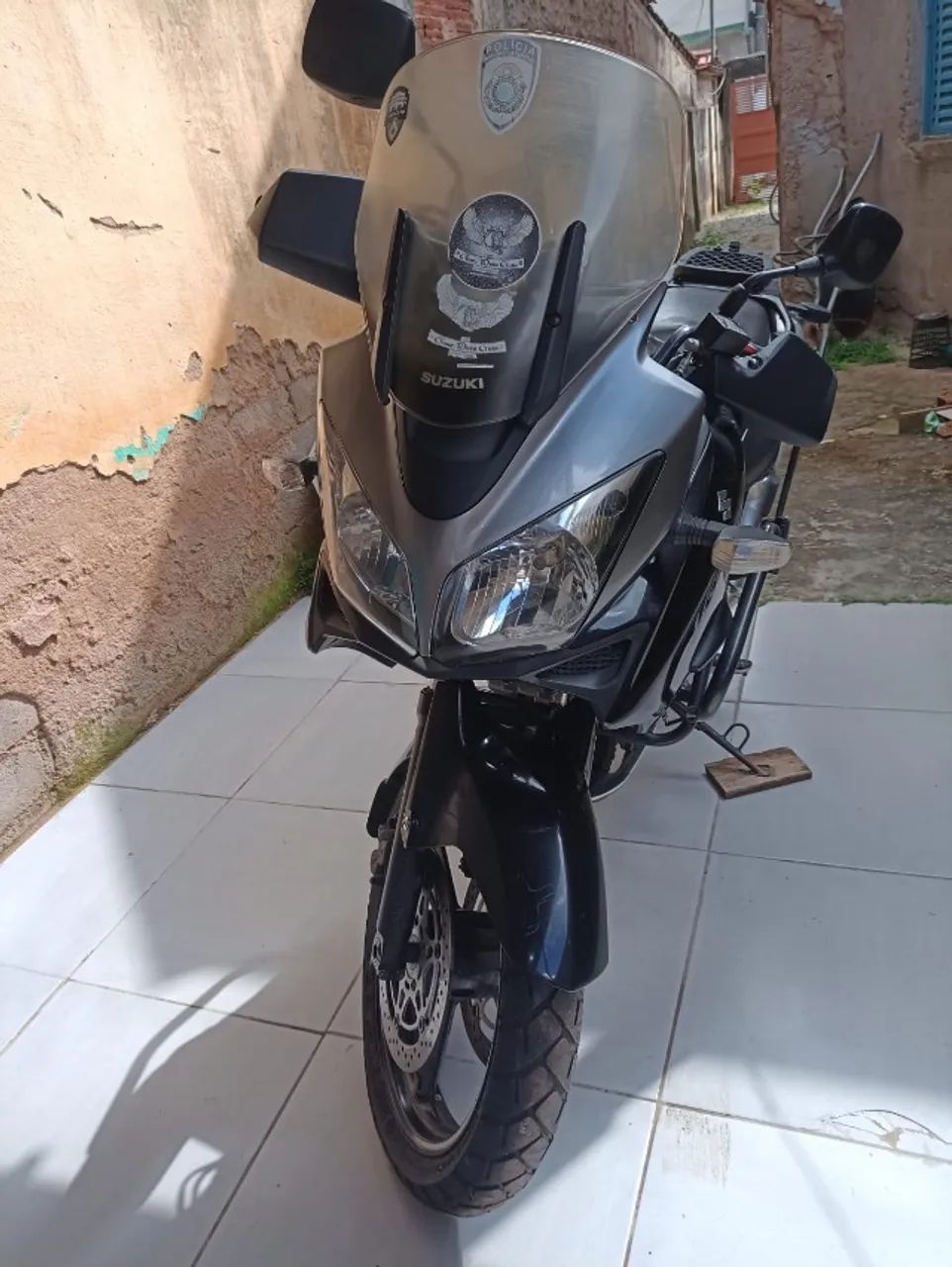 Vstrom 1000 cc. 2008