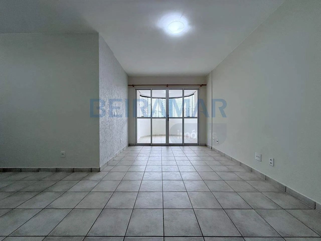 Apartamento de 2 quartos, com varanda e 1 vaga no Edifício Cooperbrapa I - Águas Claras - Foto 3