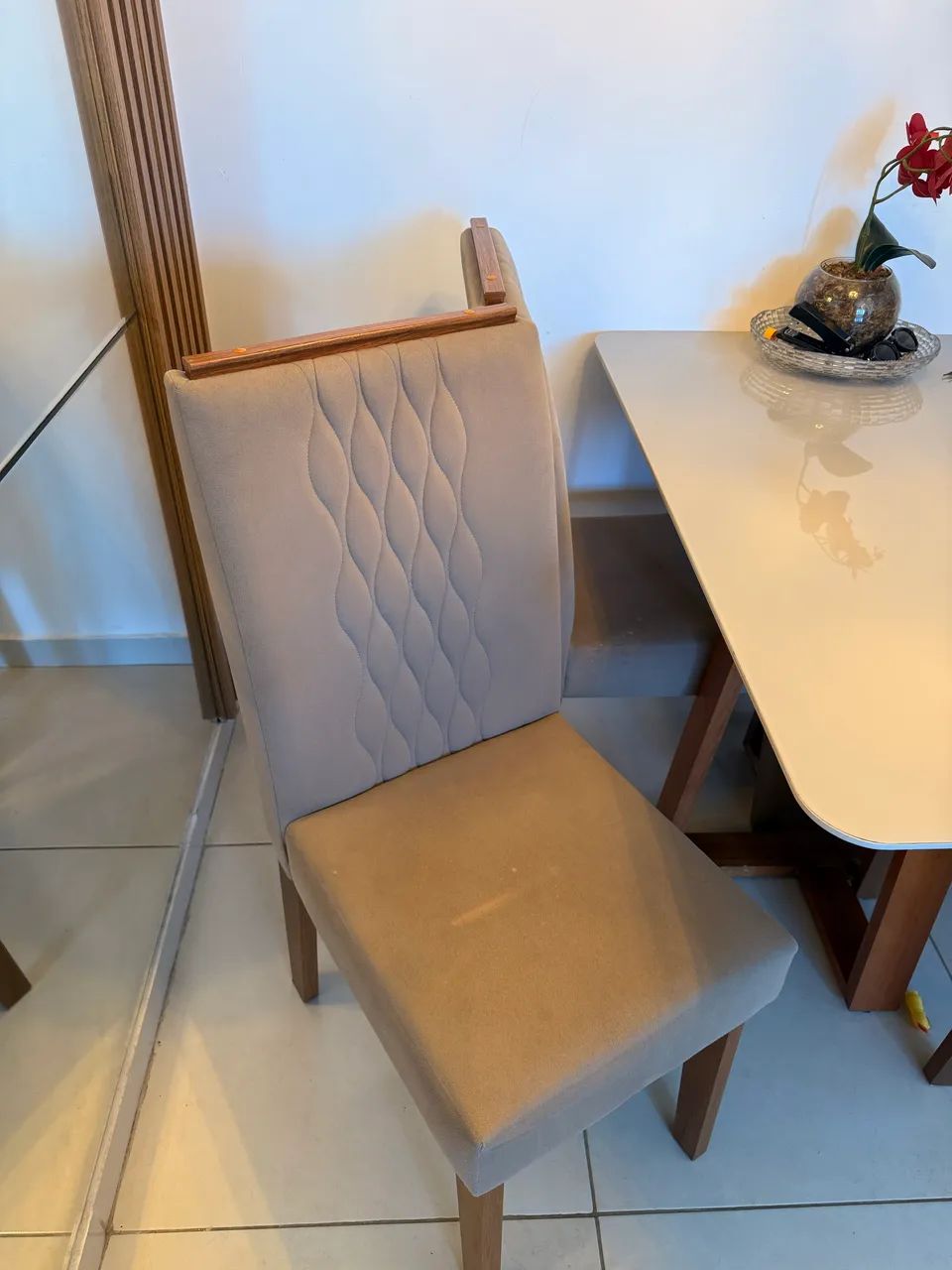 Mesa de jantar 4 cadeiras - Foto 3