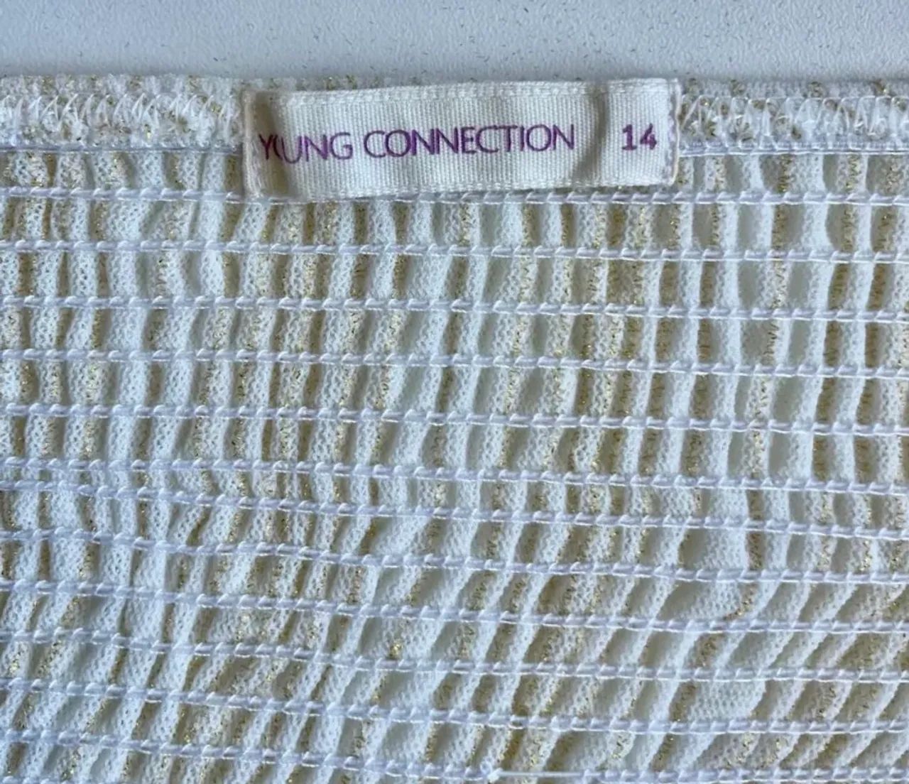 Cropped tam 16 bege Young Connection - Foto 4