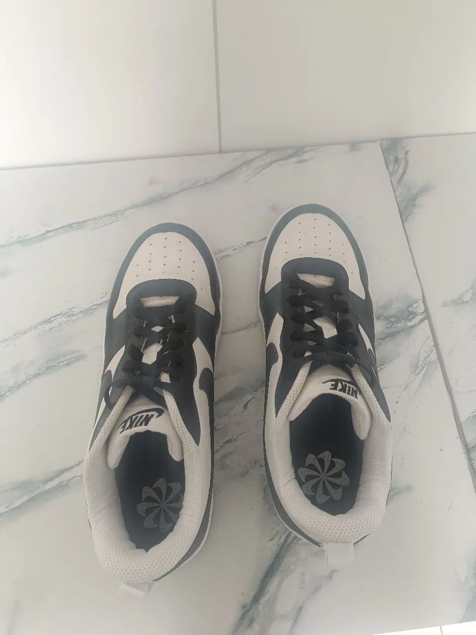 Tênis Nike branco e preto. Curt Borough. TAM. 42 - Foto 5