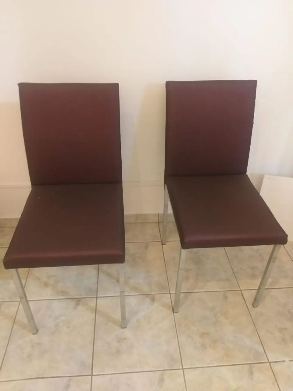 CADEIRAS ESTOFADAS MARRON 2 UNIDADES 